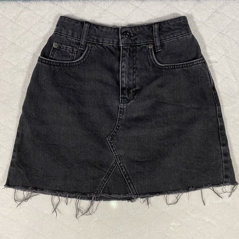 BDG Urban Outfitters Black Denim A-Line Mini Skirt Frayed Hem Women's Sz XS